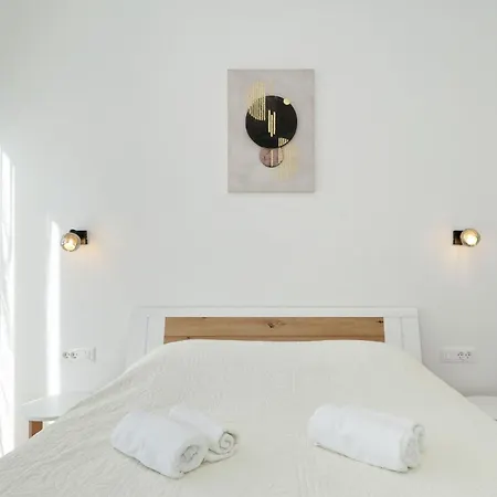Oliver 2br With Parking Place * Задар