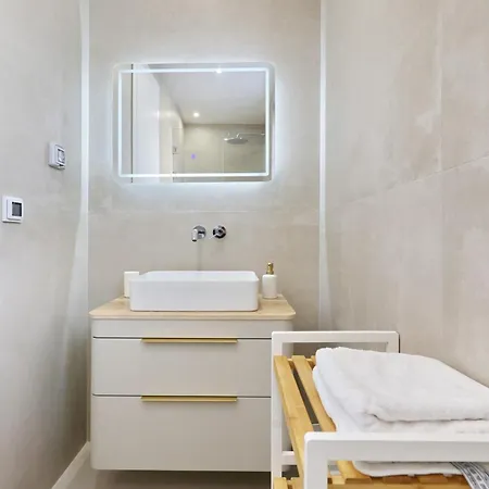 Oliver 2br With Parking Place Апартаменти Задар